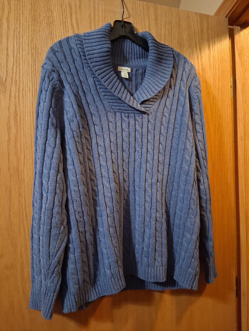 L.L.Bean blue cable-knit sweater with a shawl collar, chunky cable pattern Sz XL
